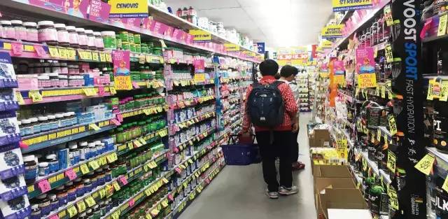 揭秘：韩国运动服饰代购店的热门地点与购物指南